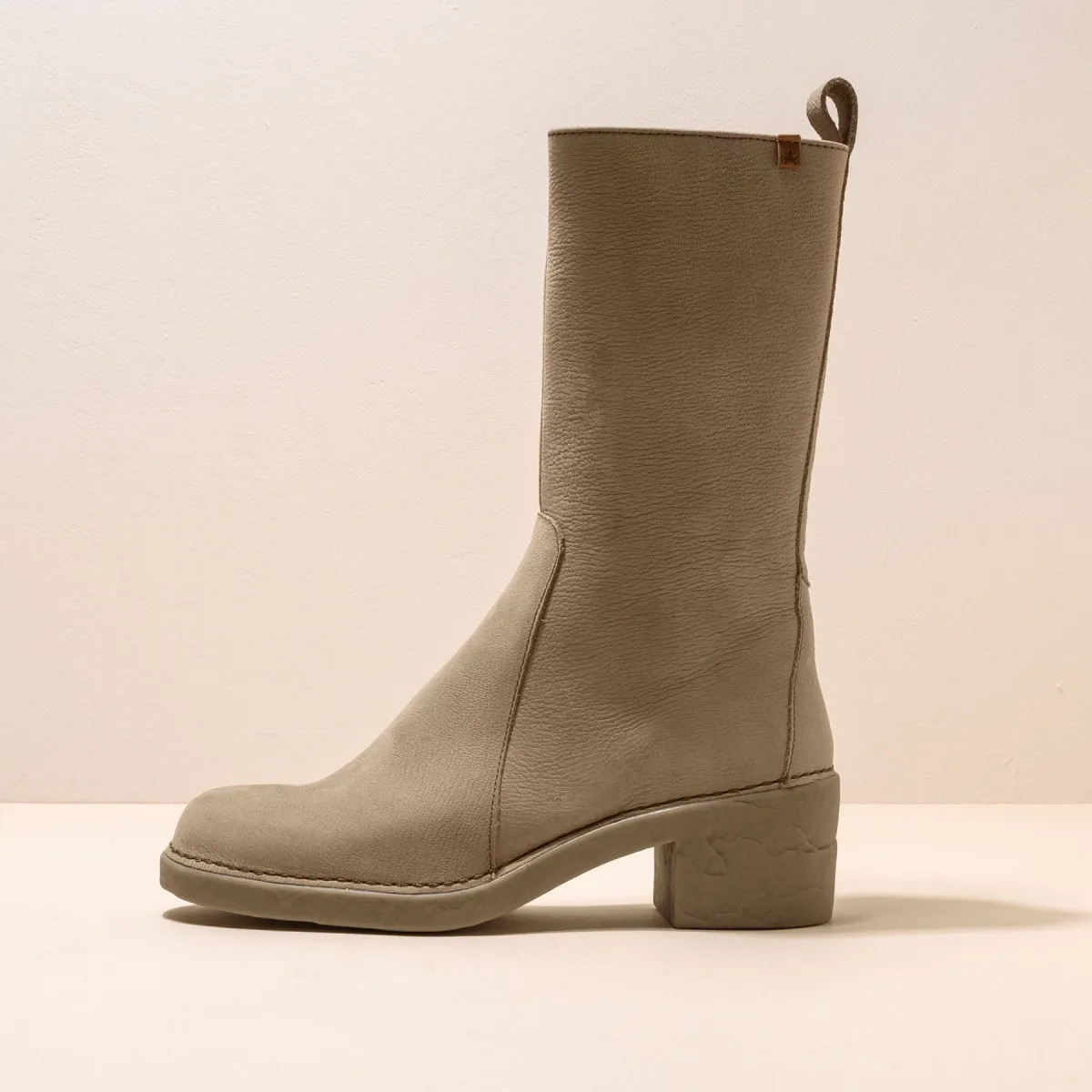 Bottes mi-hautes à talon en cuir doux - Beige