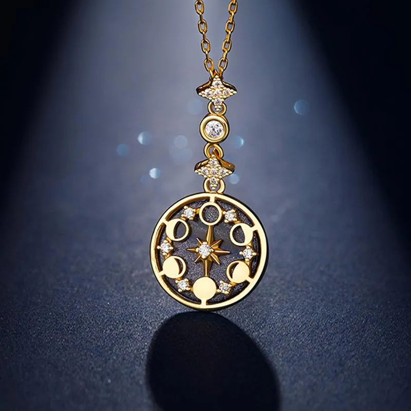 Collier Médaillon or Cycle Lunaire et Ciel Étoilé