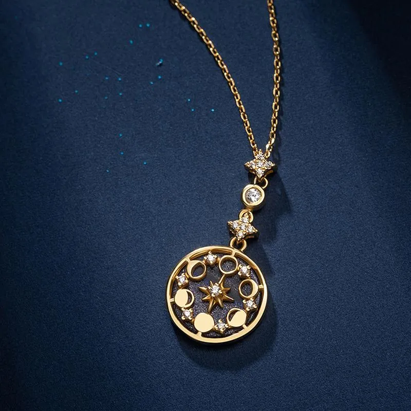 Collier Médaillon or Cycle Lunaire et Ciel Étoilé