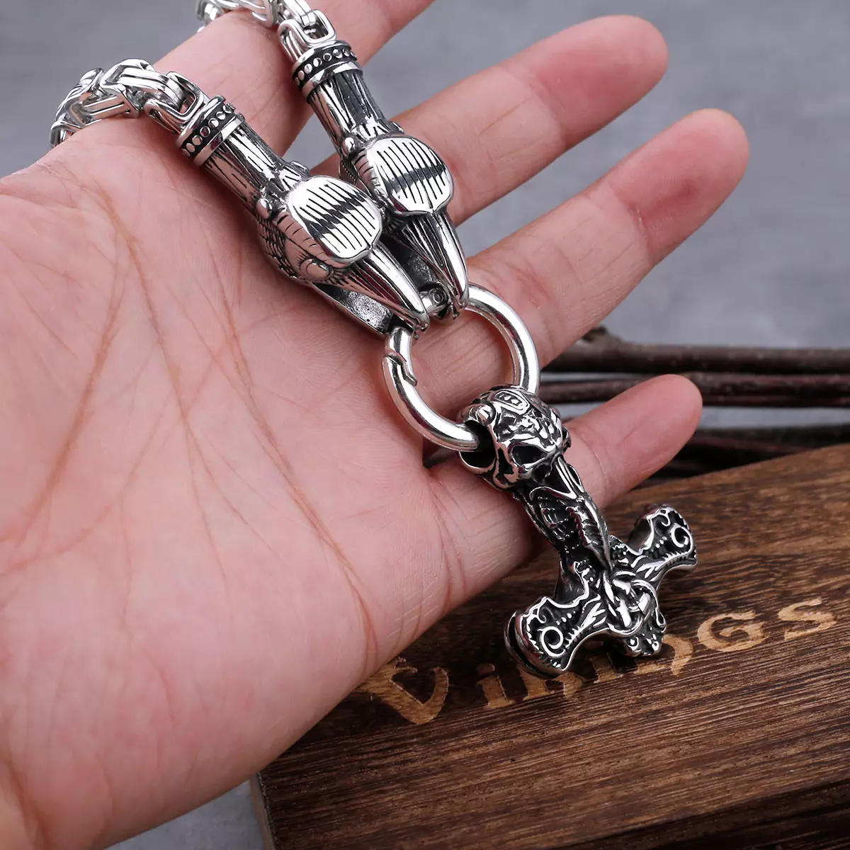 Collier Viking Mjöllnir - Têtes de Corbeaux