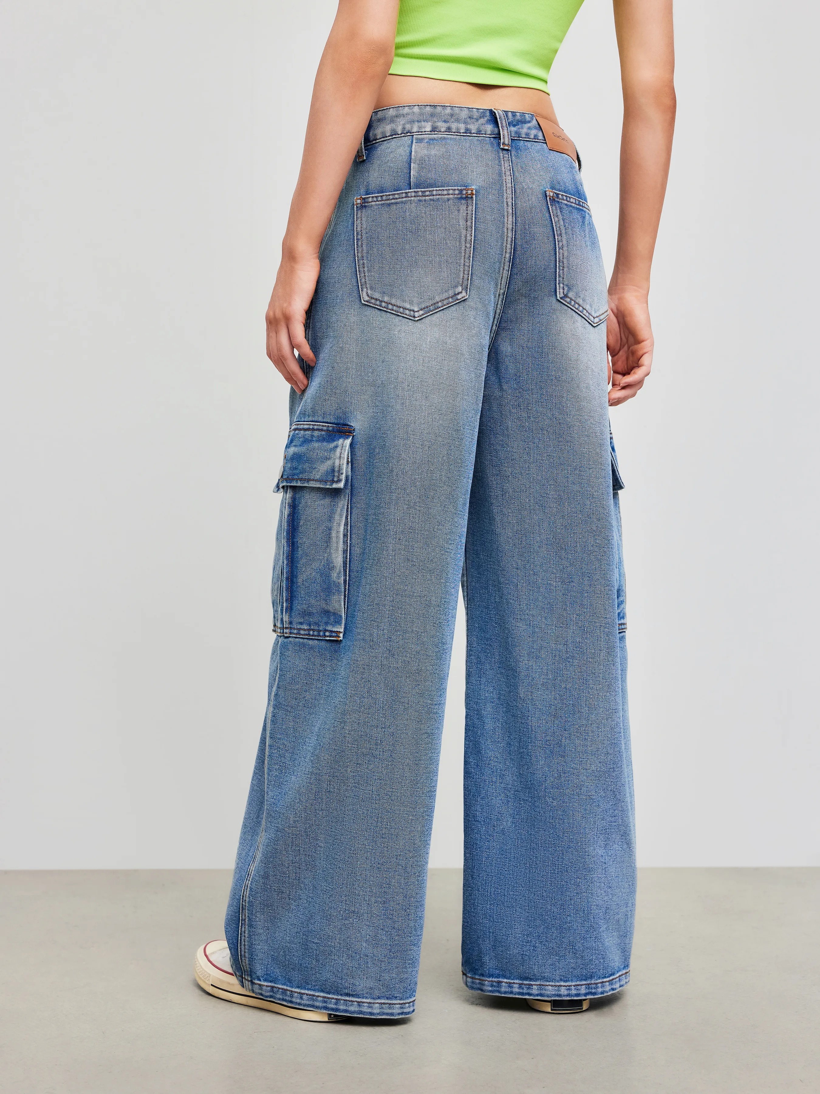 Jeans cargo taille haute en denim uni à jambes larges