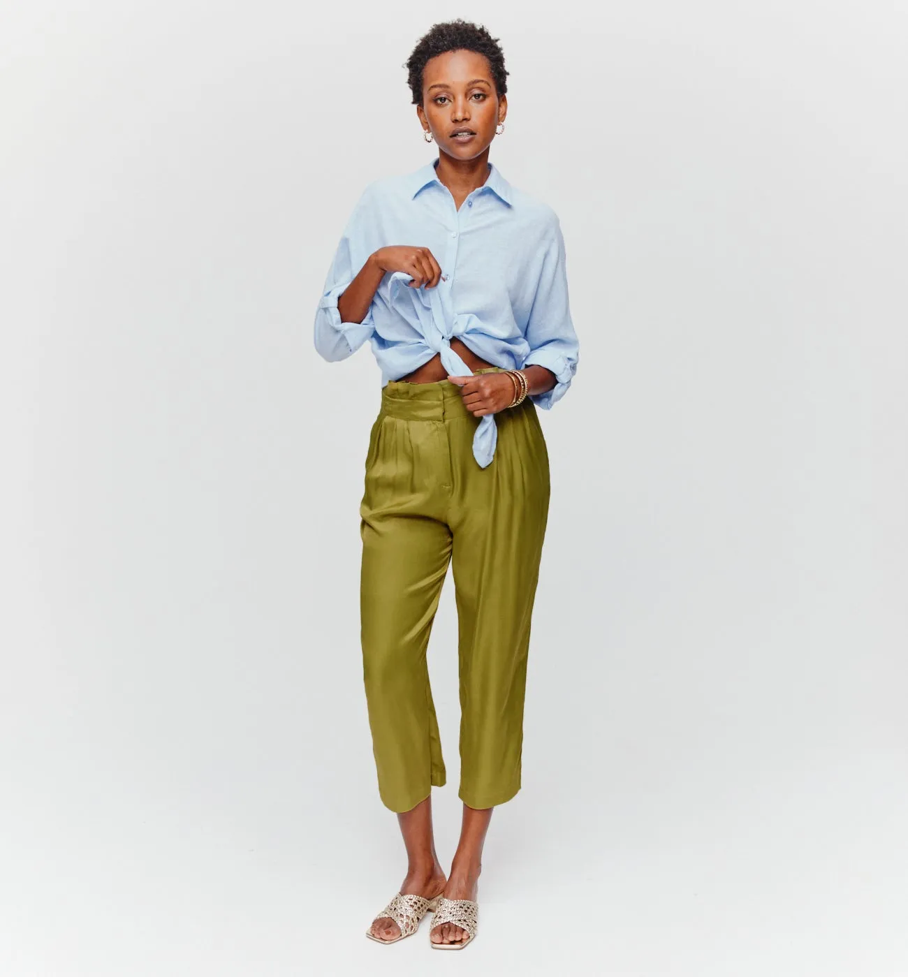 Pantalon cropped et soyeux - Vert olive