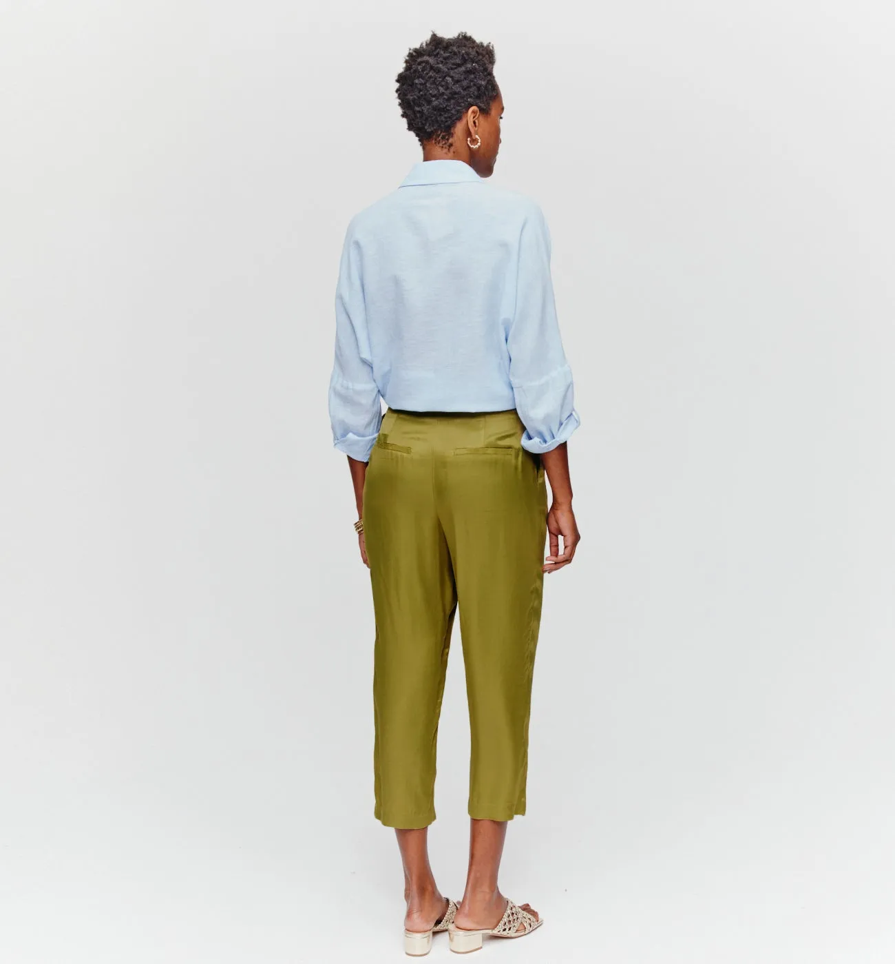 Pantalon cropped et soyeux - Vert olive